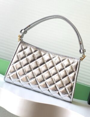 Chanel Christmas Quilted Underarm Bag - Image 2