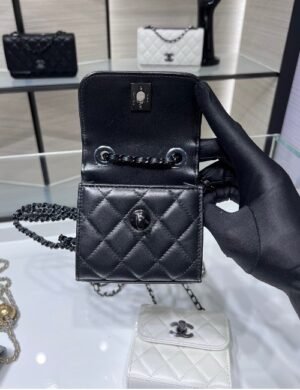 Chanel Solérine Prestige Carryall - Image 3