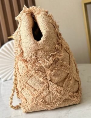 Chanel Classic Flap Bag - Image 4