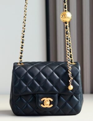 Chanel Classic Quilted Flap Bag - Image 3