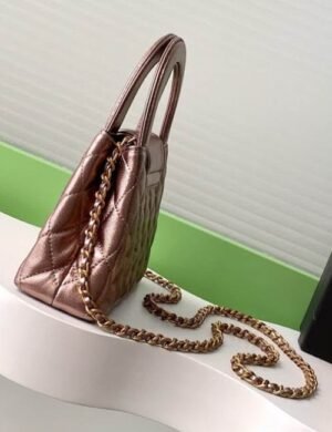 Chanel Quilted Chain Flap Bag - Image 3