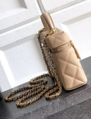 Chanel Diamond Box Bag - Image 4