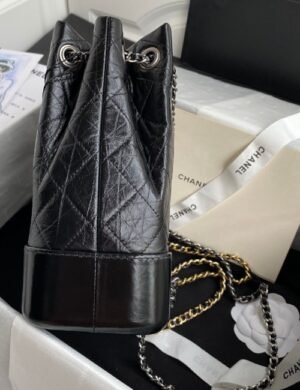 Chanel Montaigne Luxe Carry Tote - Image 2
