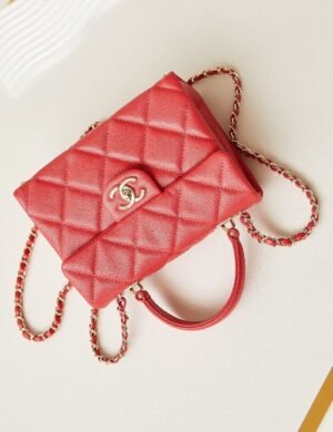 Chanel Quilted Shoulder Bag - Image 5
