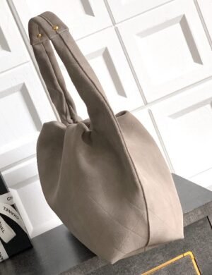 Chanel Green Hobo Shoulder Bag - Image 2
