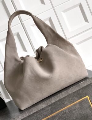 Chanel Green Hobo Shoulder Bag - Image 3