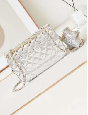 Chanel Mini Shoulder Bag - Image 5