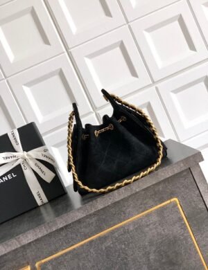 Chanel Majestic Crystal Carryall - Image 3