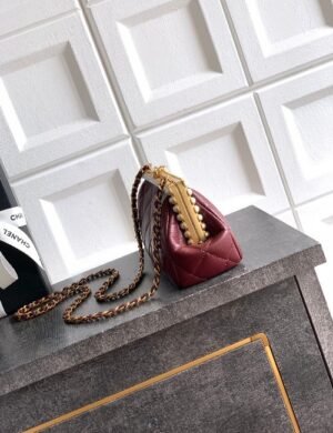 Chanel Pearl Evening Bag - Image 4