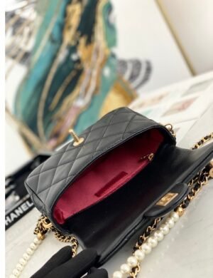 Chanel Quilted Vanity Handle Bag - Image 4