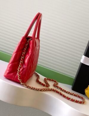 Chanel Luxe Metropolitan Shopper - Image 2