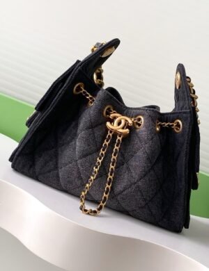 Chanel Couture Lumière Shopper - Image 1