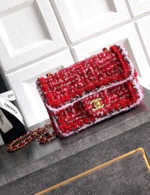 Chanel Lumière Royale Shopper - Image 1