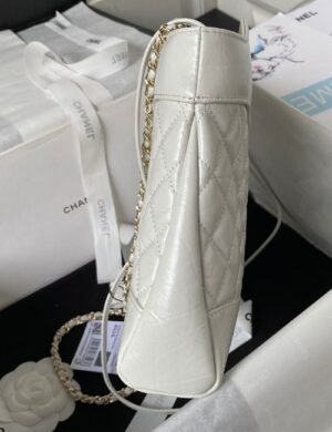 Chanel Envelope Chain Shoulder Bag - Image 2