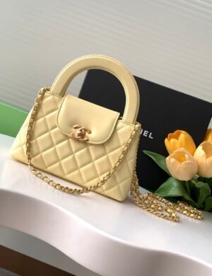 Chanel Kelly Handle Bag - Image 3