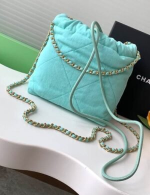 Chanel Quilted Shoulder Flap Bag - Image 2