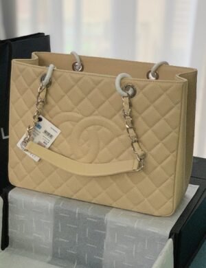 Chanel Quilted Vanity Shoulder Bag - Image 1