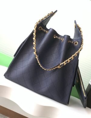 Chanel Vespera Élégance Carryall - Image 2