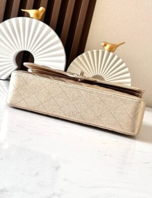Chanel Veloura Prestige Carryall - Image 3