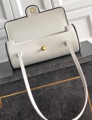 Chanel Crystal Prestige Shopper - Image 4