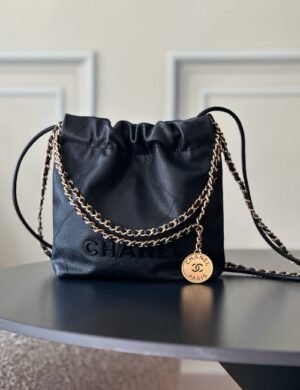 Chanel Royal Avenue Shopper - Image 1
