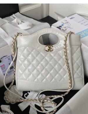 Chanel Envelope Chain Shoulder Bag - Image 1