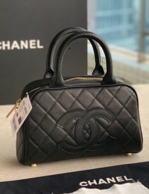 Chanel Quilted Chain Hobo Bag - Image 1